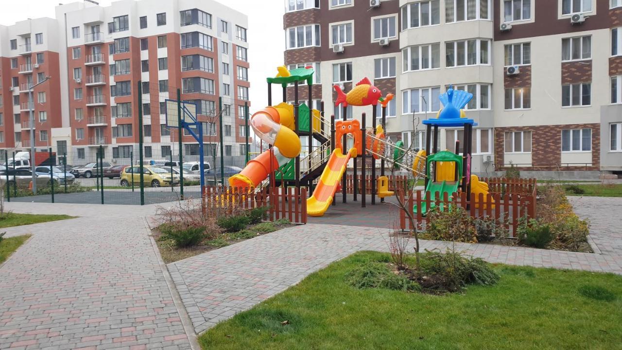 Уютная Квартира На Сутки С Видом На Море И Близостю Пляжа Kryzhanivka Exterior foto